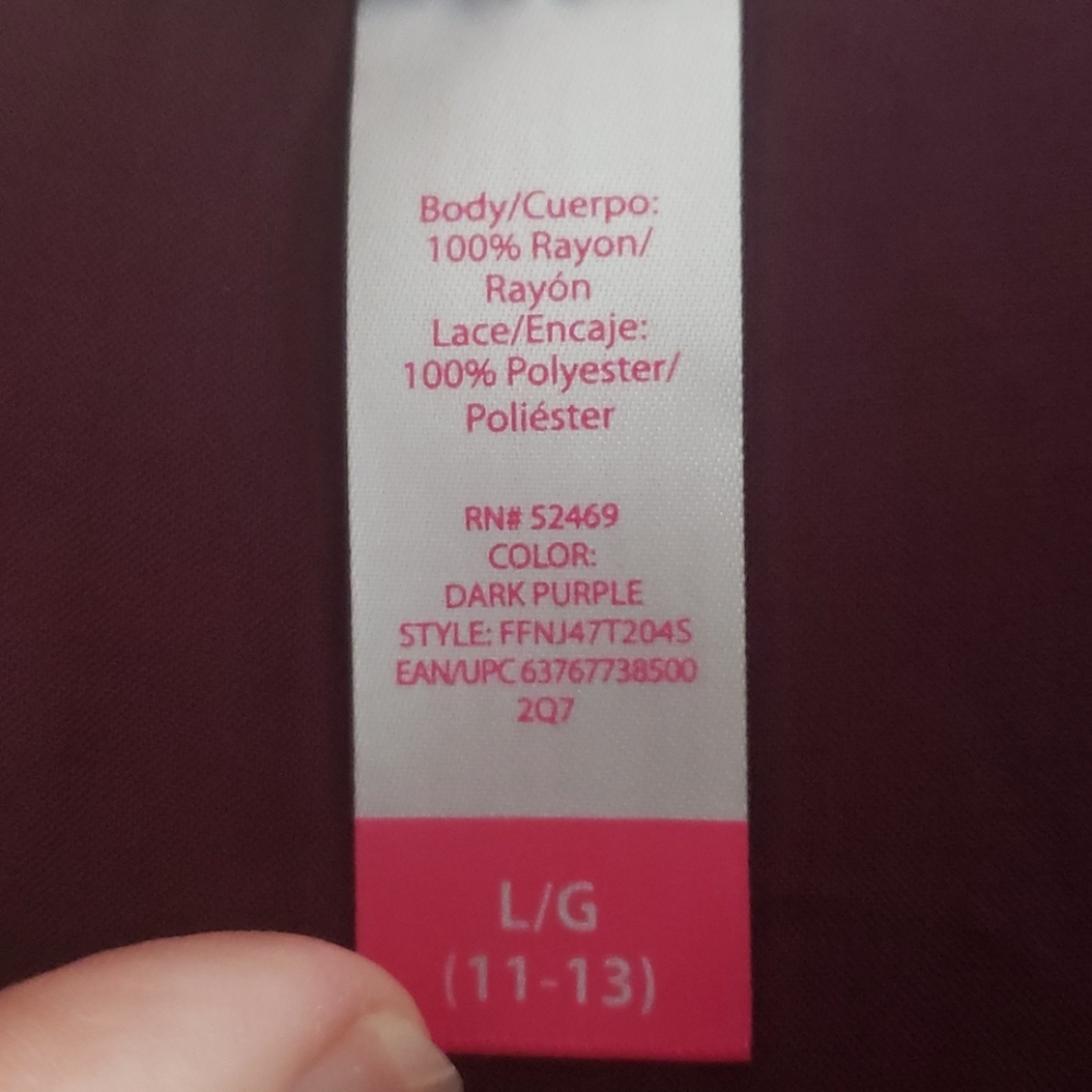 No Boundaries burgundy top - Picture 5 of 6